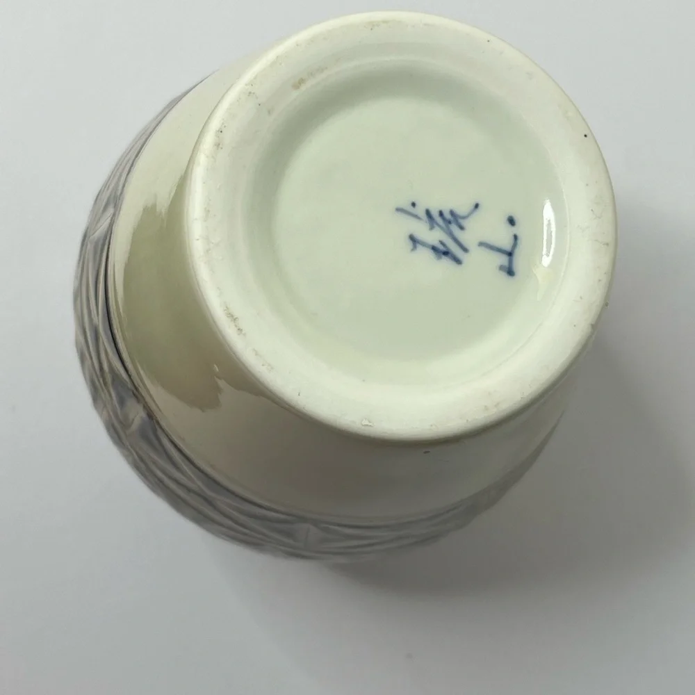 Kozan Japan Pottery Vase 8